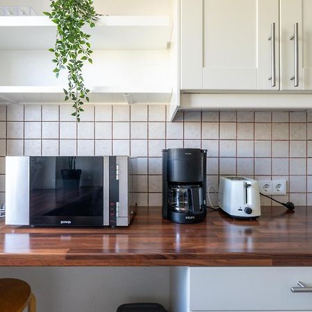 Two Bedrooms - 85 Squaremeters - 4 Min To U6 Dresdner Str Wien Exteriör bild