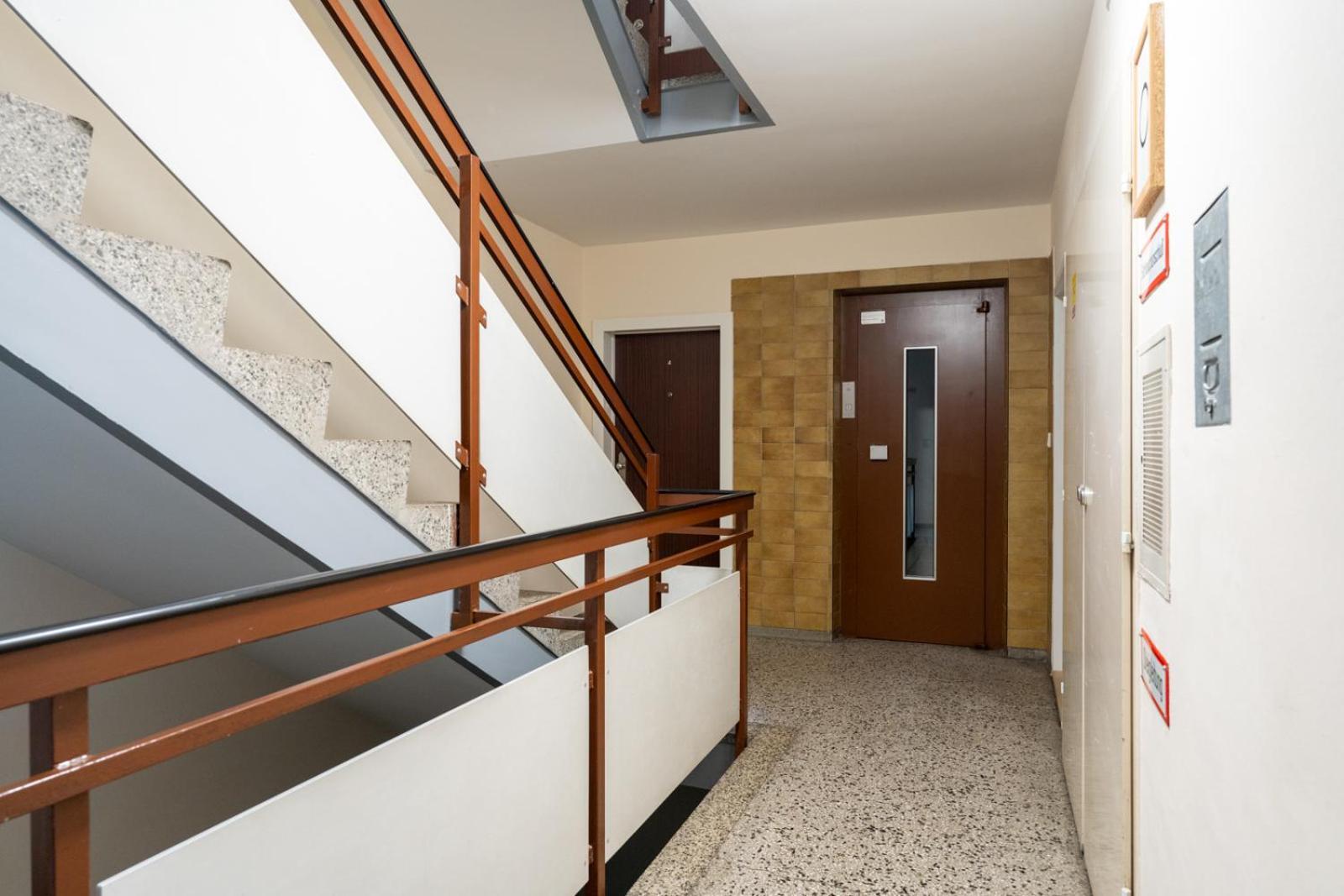 Two Bedrooms - 85 Squaremeters - 4 Min To U6 Dresdner Str Wien Exteriör bild