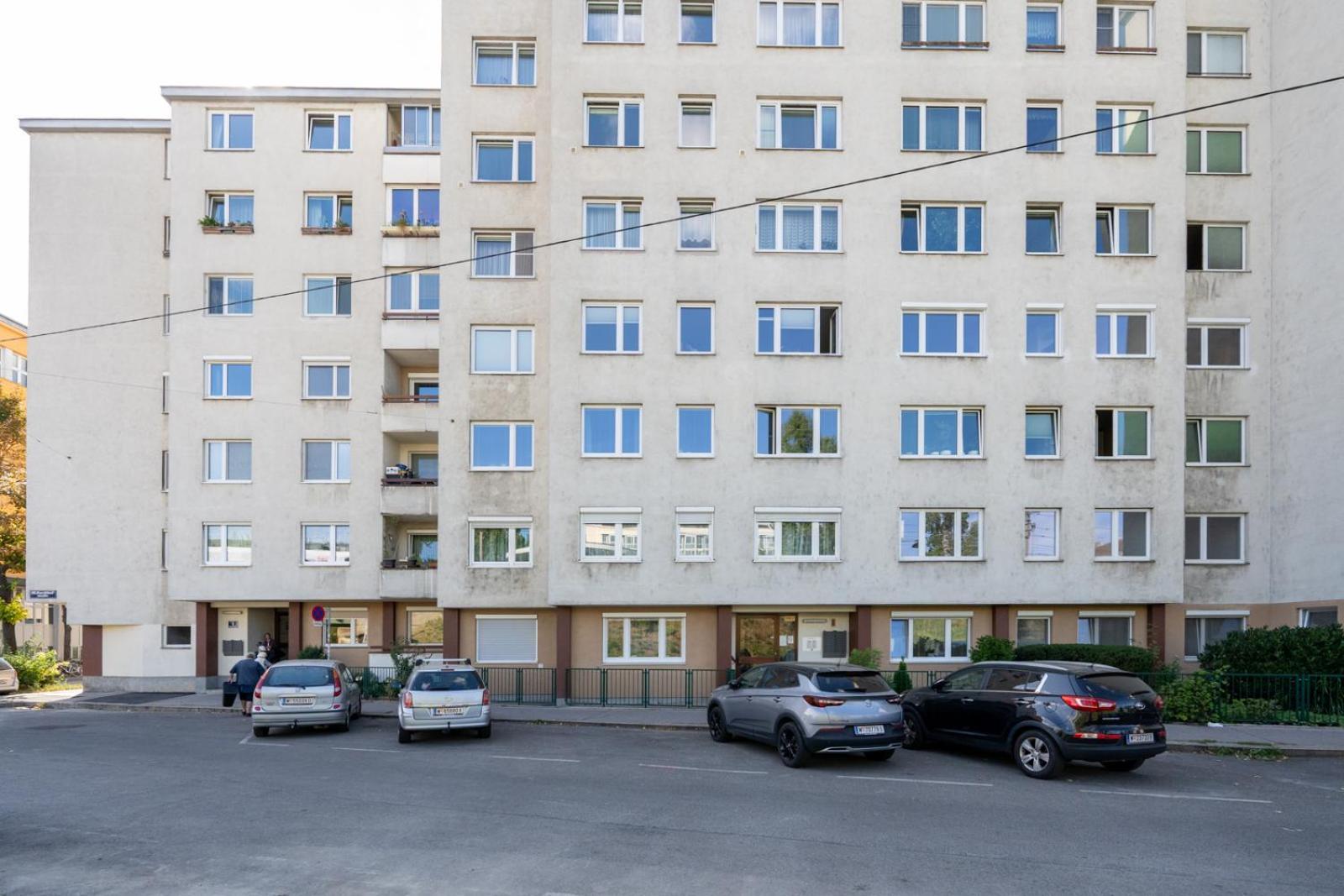 Two Bedrooms - 85 Squaremeters - 4 Min To U6 Dresdner Str Wien Exteriör bild