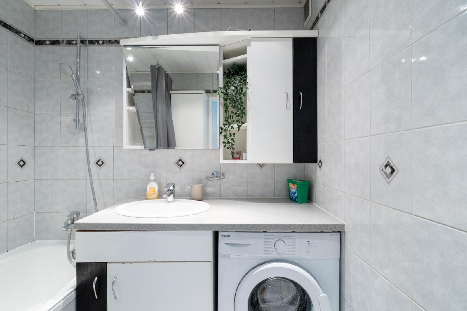 Two Bedrooms - 85 Squaremeters - 4 Min To U6 Dresdner Str Wien Exteriör bild