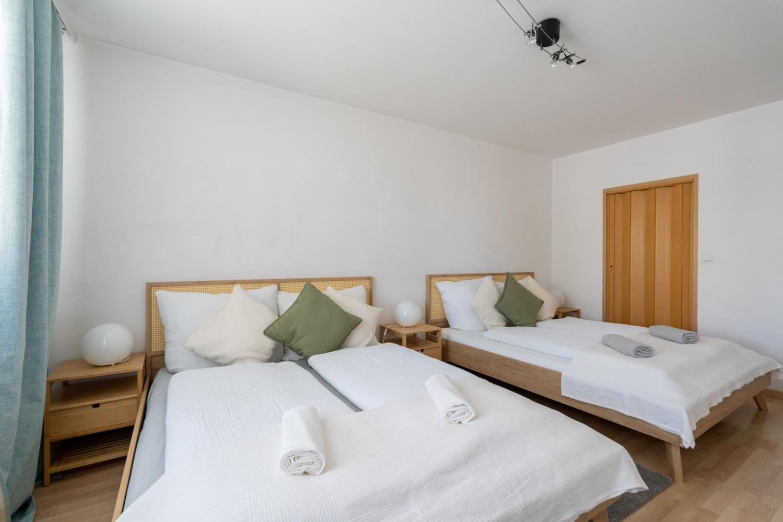 Two Bedrooms - 85 Squaremeters - 4 Min To U6 Dresdner Str Wien Exteriör bild