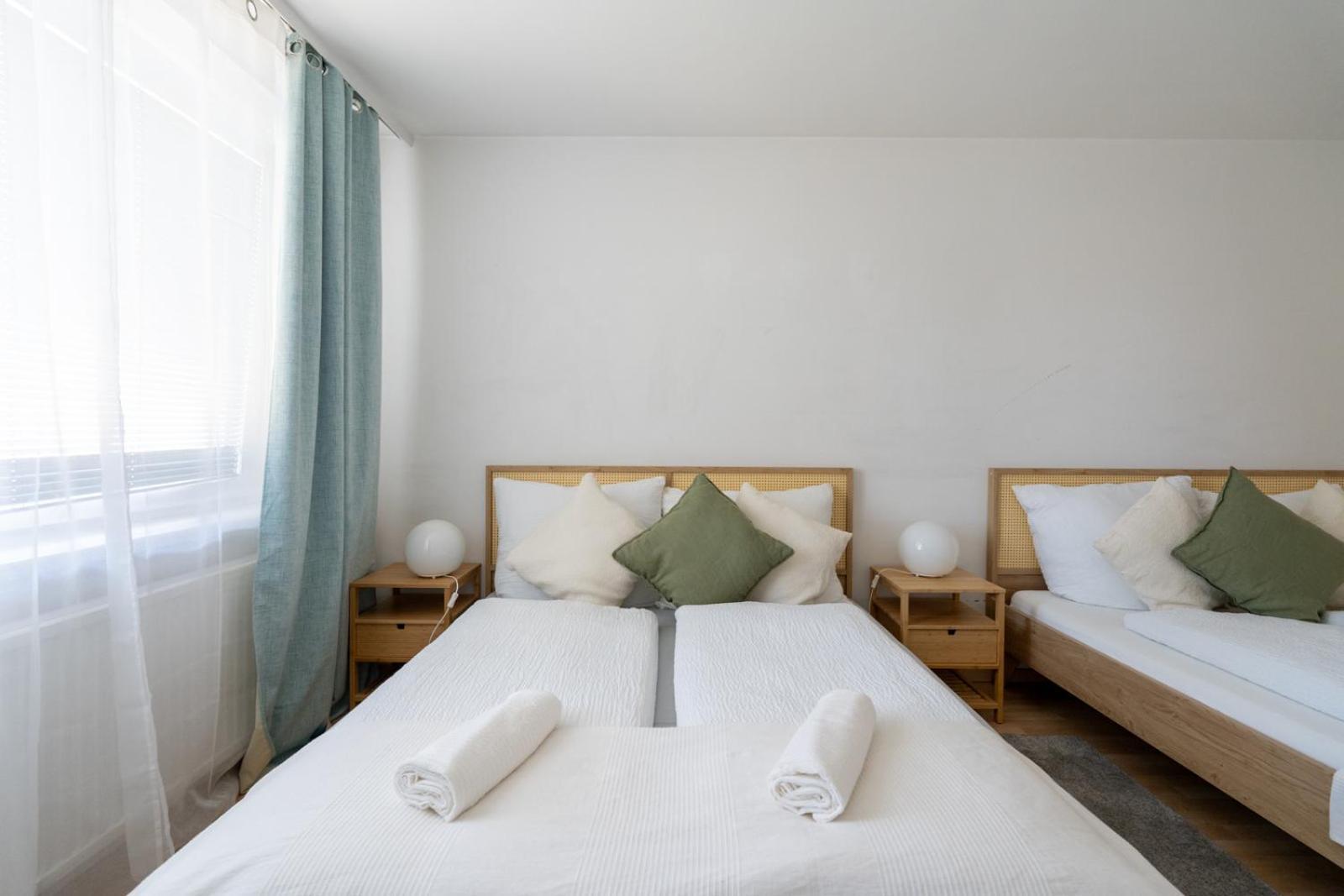 Two Bedrooms - 85 Squaremeters - 4 Min To U6 Dresdner Str Wien Exteriör bild