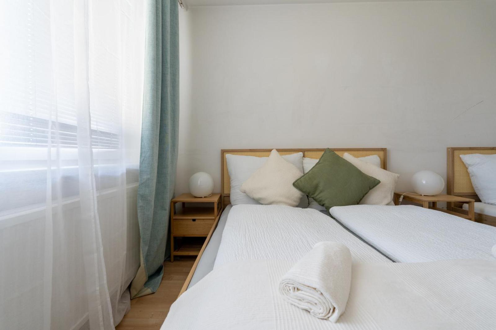 Two Bedrooms - 85 Squaremeters - 4 Min To U6 Dresdner Str Wien Exteriör bild